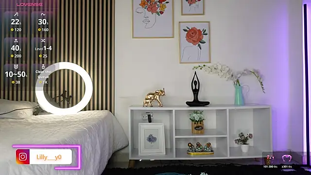 LillyDolls23 online show from 11-11-25, 12:27