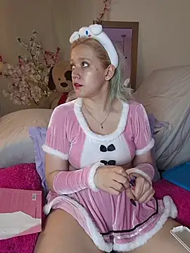 NaomiShimizu online show from 11-21-25, 09:24