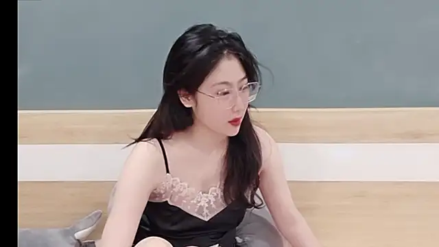 Snapshot of Chuppa_Chup chatting on 01-01-25, 12:11 Chuppa Chup online show from 01-01-25, 12:11