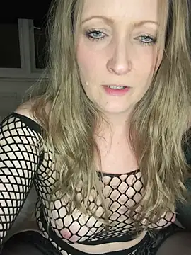 HoneyBluex online show from 03-10-25, 08:12