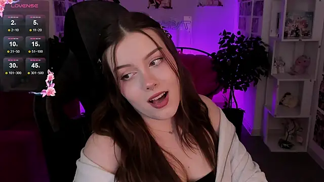 CoralineKeyns online show from 03-10-25, 08:37