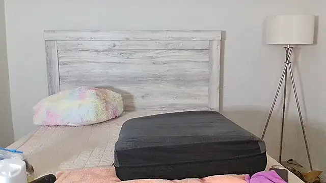 Snapshot of Carmen_Cream chatting on 02-11-26, 05:29 Carmen Cream online show from 02-11-26, 05:29