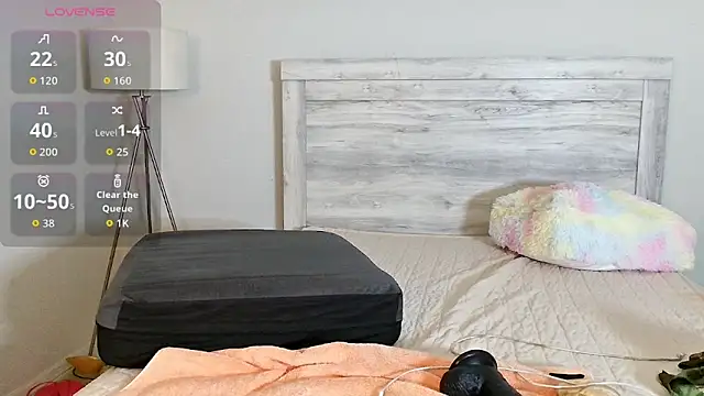 Snapshot of Carmen_Cream chatting on 02-14-26, 06:59 Carmen Cream online show from 02-14-26, 06:59