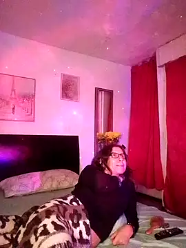 Cameron puppy online show from 09-17-25, 06:04