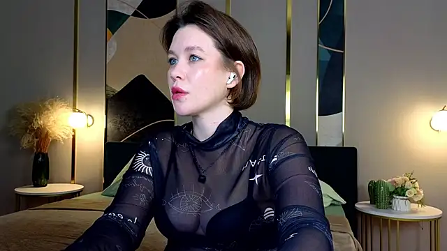 Snapshot of katy__moonj chatting on 09-26-25, 12:58 katy moonj online show from 09-26-25, 12:58