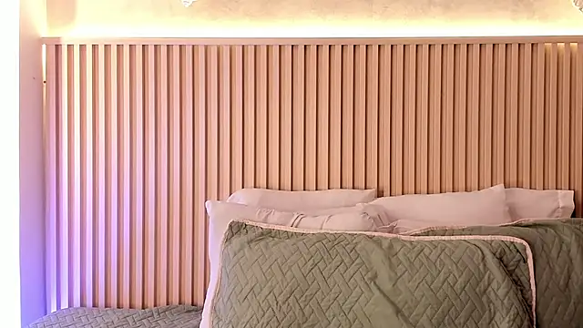 daiana curly online show from 10-11-25, 08:18