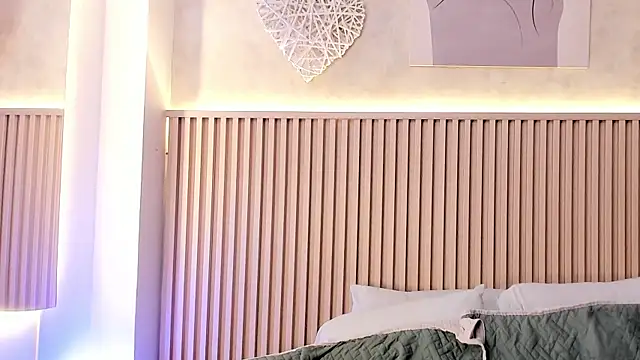 daiana curly online show from 11-16-25, 07:52