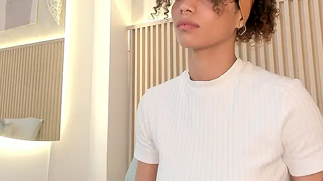 daiana curly online show from 02-28-26, 07:48