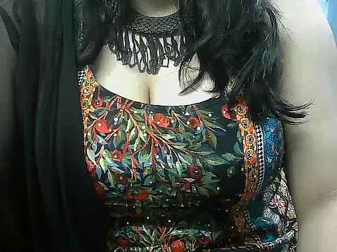 Snapshot of rehana_housewife chatting on 05-12-26, 04:09 rehana housewife online show from 05-12-26, 04:09