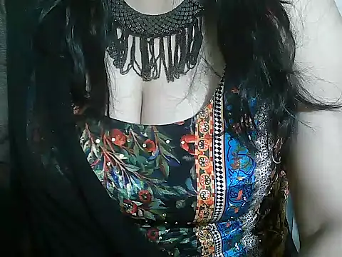 Snapshot of rehana_housewife chatting on 05-13-26, 01:03 rehana housewife online show from 05-13-26, 01:03