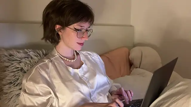 Snapshot of ms_christiana chatting on 07-01-26, 07:46 ms christiana online show from 07-01-26, 07:46