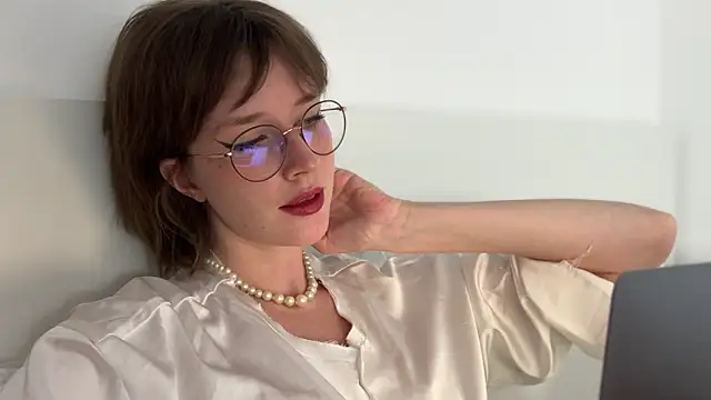Snapshot of ms_christiana chatting on 07-24-26, 03:32 ms christiana online show from 07-24-26, 03:32