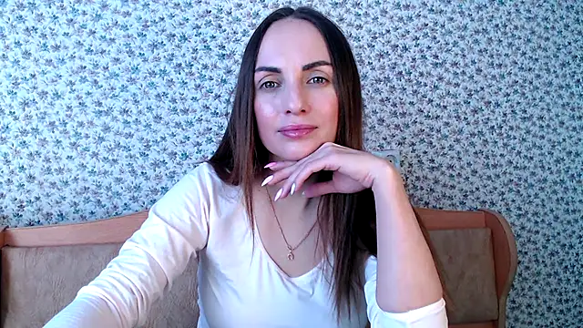 Snapshot of Tinadream20 chatting on 03-12-26, 08:42 Tinadream20 online show from 03-12-26, 08:42