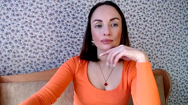Snapshot of Tinadream20 chatting on 04-30-26, 06:42 Tinadream20 online show from 04-30-26, 06:42
