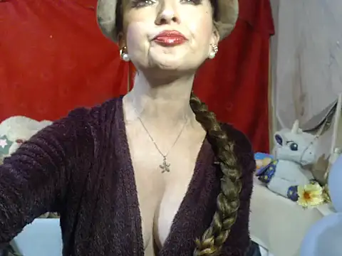 hottieperla online show from 10-03-25, 06:05