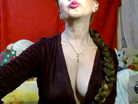 hottieperla online show from 05-25-26, 06:58