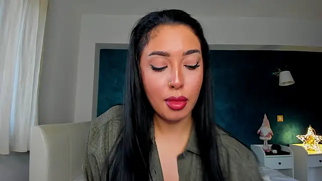 Awesome Jolie online show from 03-12-25, 06:40