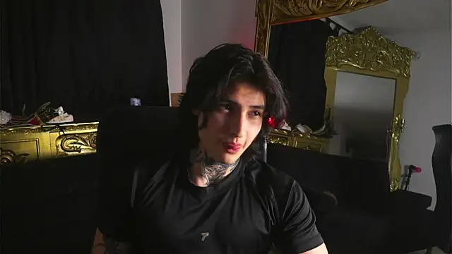 dantecoppolaa  online show from 01-15-25, 11:51