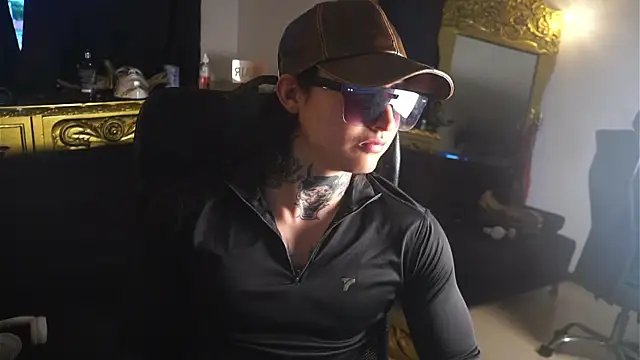 dantecoppolaa  online show from 02-08-25, 10:19