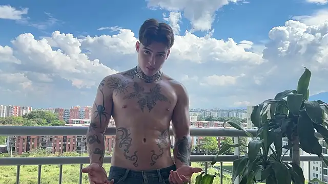 dantecoppolaa  online show from 04-22-26, 07:48