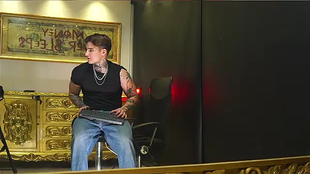 dantecoppolaa  online show from 08-01-26, 06:12