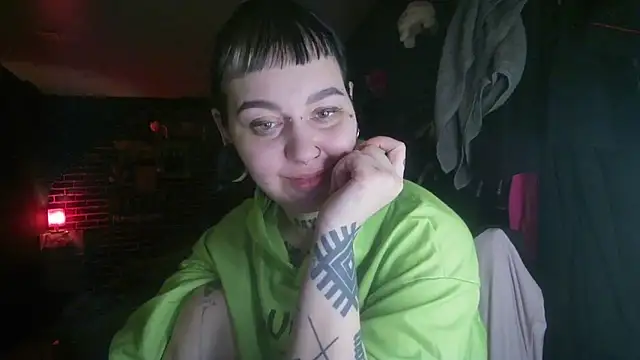 MoorderxDoll online show from 01-01-25, 01:26