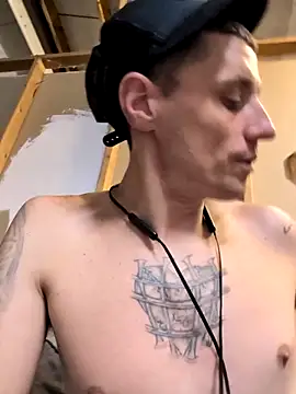 Snapshot of KeithLowry chatting on 11-28-25, 10:45 KeithLowry online show from 11-28-25, 10:45