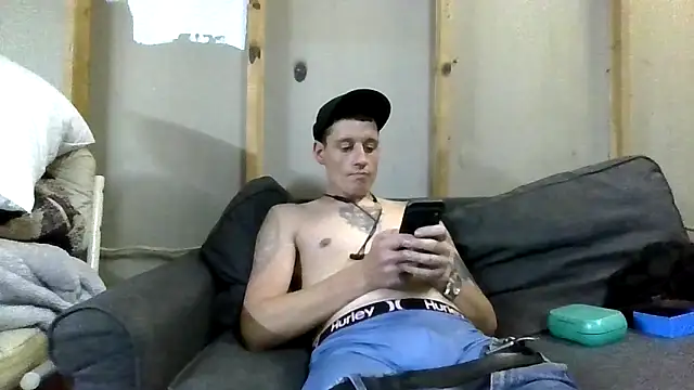 Snapshot of KeithLowry chatting on 12-01-25, 06:18 KeithLowry online show from 12-01-25, 06:18