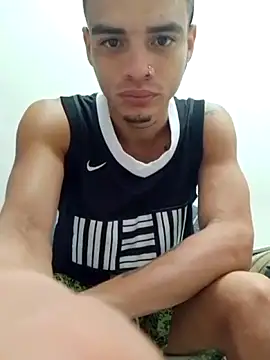 Snapshot of mailo_bronw chatting on 04-28-26, 02:33 mailo bronw online show from 04-28-26, 02:33
