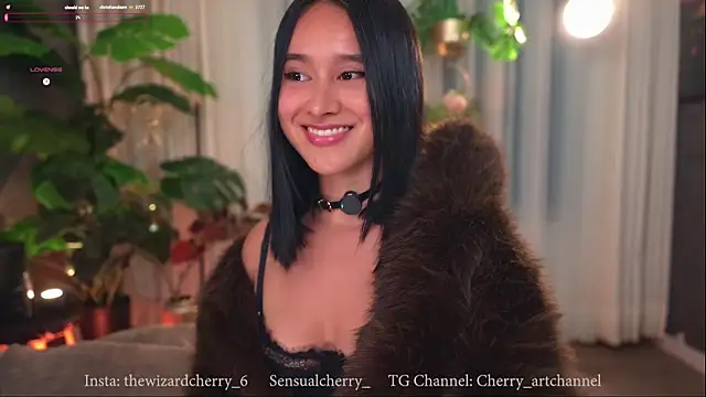 Snapshot of Miss_beee chatting on 11-20-25, 12:55 Miss beee online show from 11-20-25, 12:55