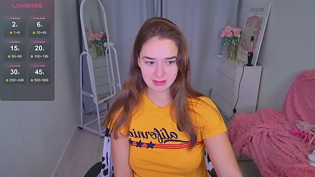 Snapshot of LovelyJessie chatting on 01-11-26, 01:49 LovelyJessie online show from 01-11-26, 01:49