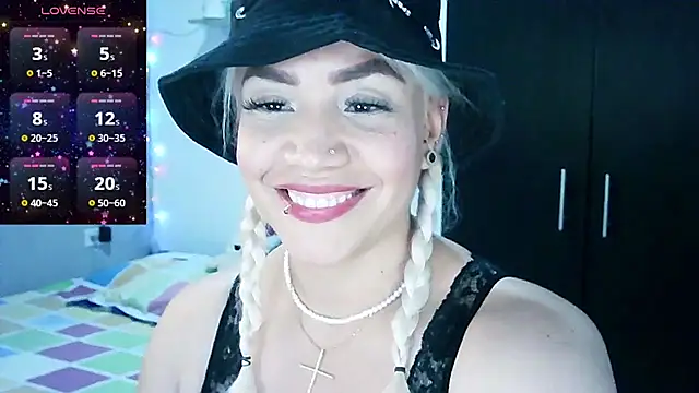 Snapshot of LuCKy_JoK chatting on 01-13-25, 05:12 LuCKy JoK online show from 01-13-25, 05:12