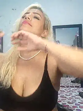 Snapshot of LuCKy_JoK chatting on 02-27-25, 06:31 LuCKy JoK online show from 02-27-25, 06:31