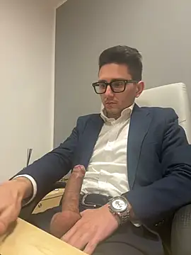 Snapshot of masterboss_ chatting on 01-09-25, 12:52 masterboss online show from 01-09-25, 12:52