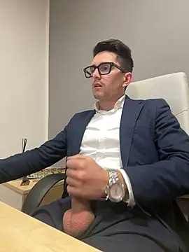 Snapshot of masterboss_ chatting on 01-10-25, 12:36 masterboss online show from 01-10-25, 12:36