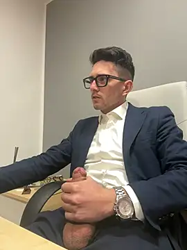 Snapshot of masterboss_ chatting on 01-20-25, 12:39 masterboss online show from 01-20-25, 12:39