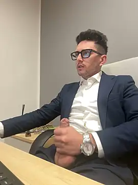 Snapshot of masterboss_ chatting on 01-21-25, 01:11 masterboss online show from 01-21-25, 01:11