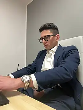 Snapshot of masterboss_ chatting on 03-04-25, 12:55 masterboss online show from 03-04-25, 12:55