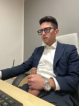 Snapshot of masterboss_ chatting on 03-07-25, 12:34 masterboss online show from 03-07-25, 12:34