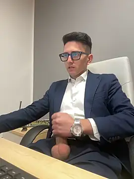 Snapshot of masterboss_ chatting on 03-17-25, 12:46 masterboss online show from 03-17-25, 12:46