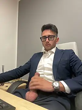 Snapshot of masterboss_ chatting on 10-07-25, 11:51 masterboss online show from 10-07-25, 11:51