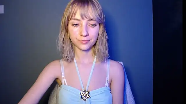 LuciaYoung online show from 03-12-26, 07:53