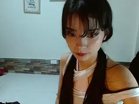 Snapshot of _annie_rosse chatting on 01-15-25, 08:05  annie rosse online show from 01-15-25, 08:05