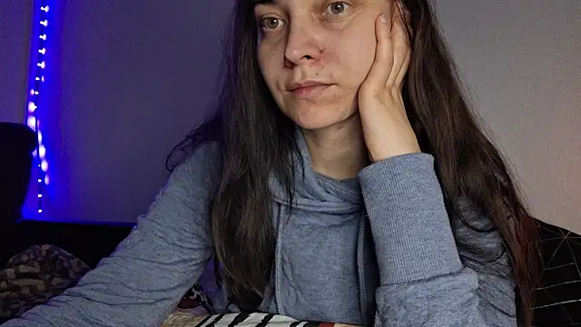 Cyndee Winter online show from 12-20-24, 08:23