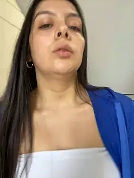 Snapshot of SamaraLincolnn chatting on 06-03-26, 04:01 SamaraLincolnn online show from 06-03-26, 04:01