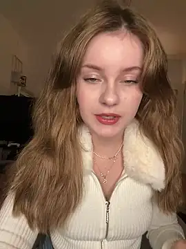 Snapshot of MaribelRiver chatting on 12-17-24, 12:34 MaribelRiver online show from 12-17-24, 12:34