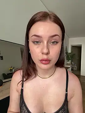 Snapshot of MaribelRiver chatting on 06-04-26, 01:39 MaribelRiver online show from 06-04-26, 01:39