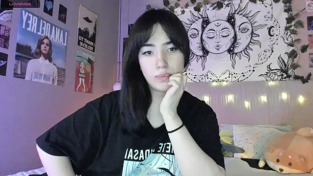 Anisawithlove online show from 12-22-24, 06:04