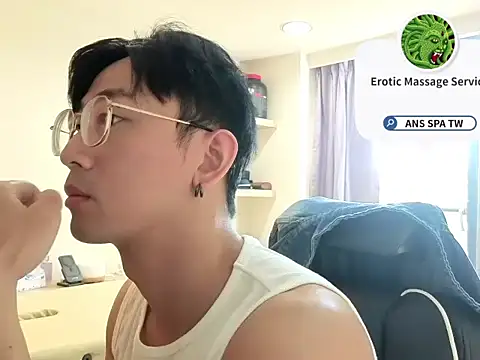 Snapshot of snakeheados chatting on 02-10-26, 07:56 snakeheados online show from 02-10-26, 07:56