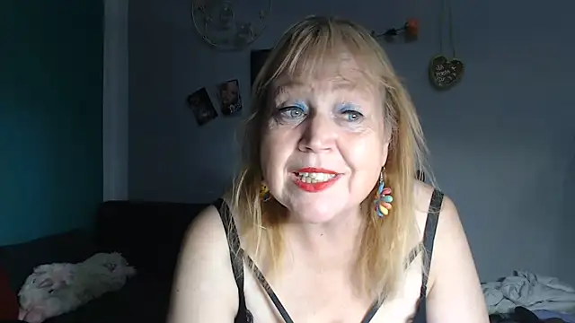 Blasflittchen online show from 07-26-26, 04:25
